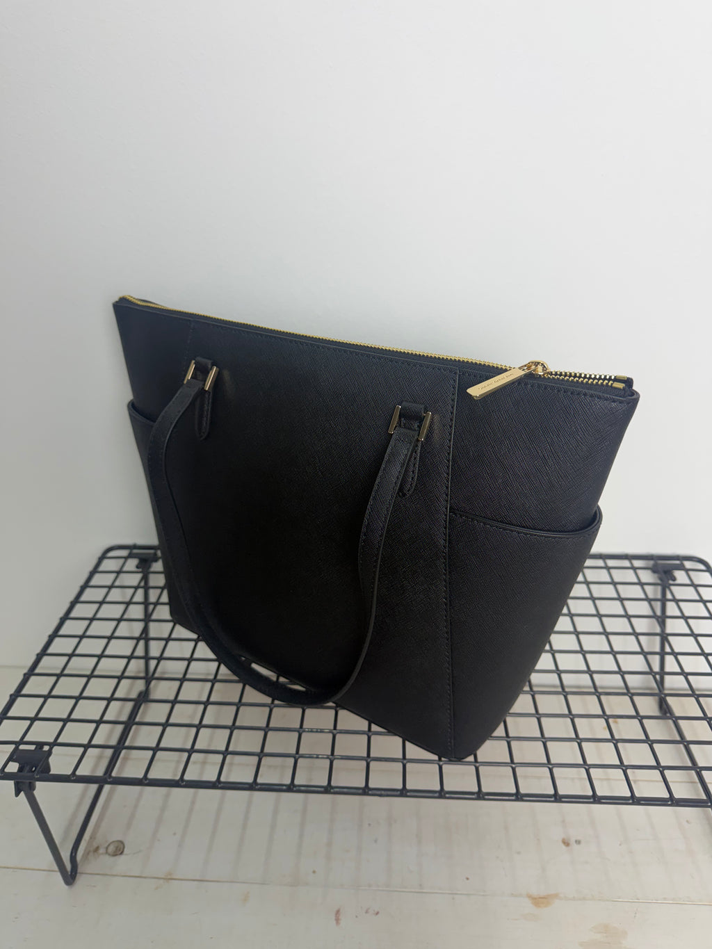 Michael Kors Charlotte Large Tote cremallera – Negro