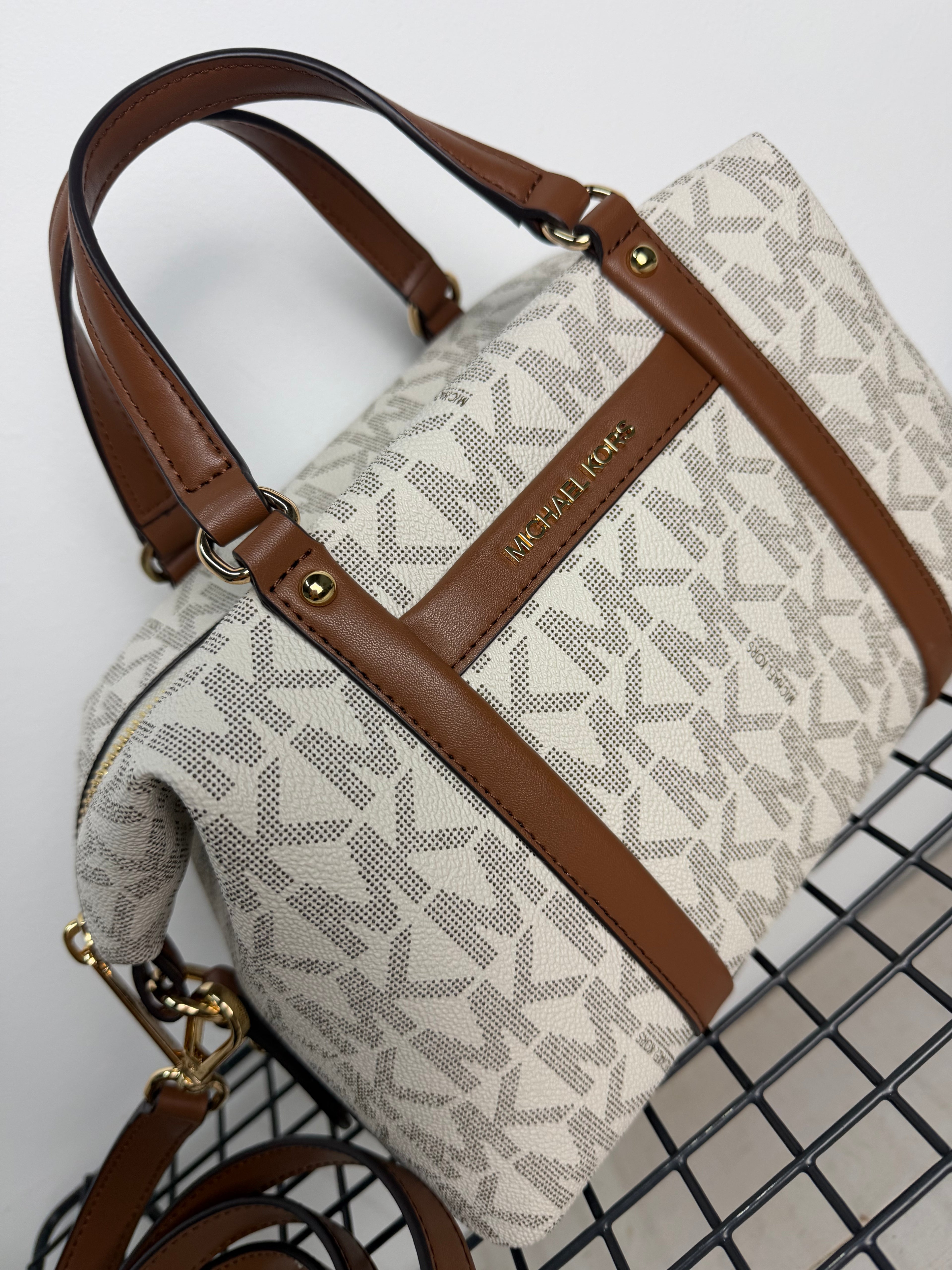 Bolso Michael Kors Brooklyn pequeño – vainilla