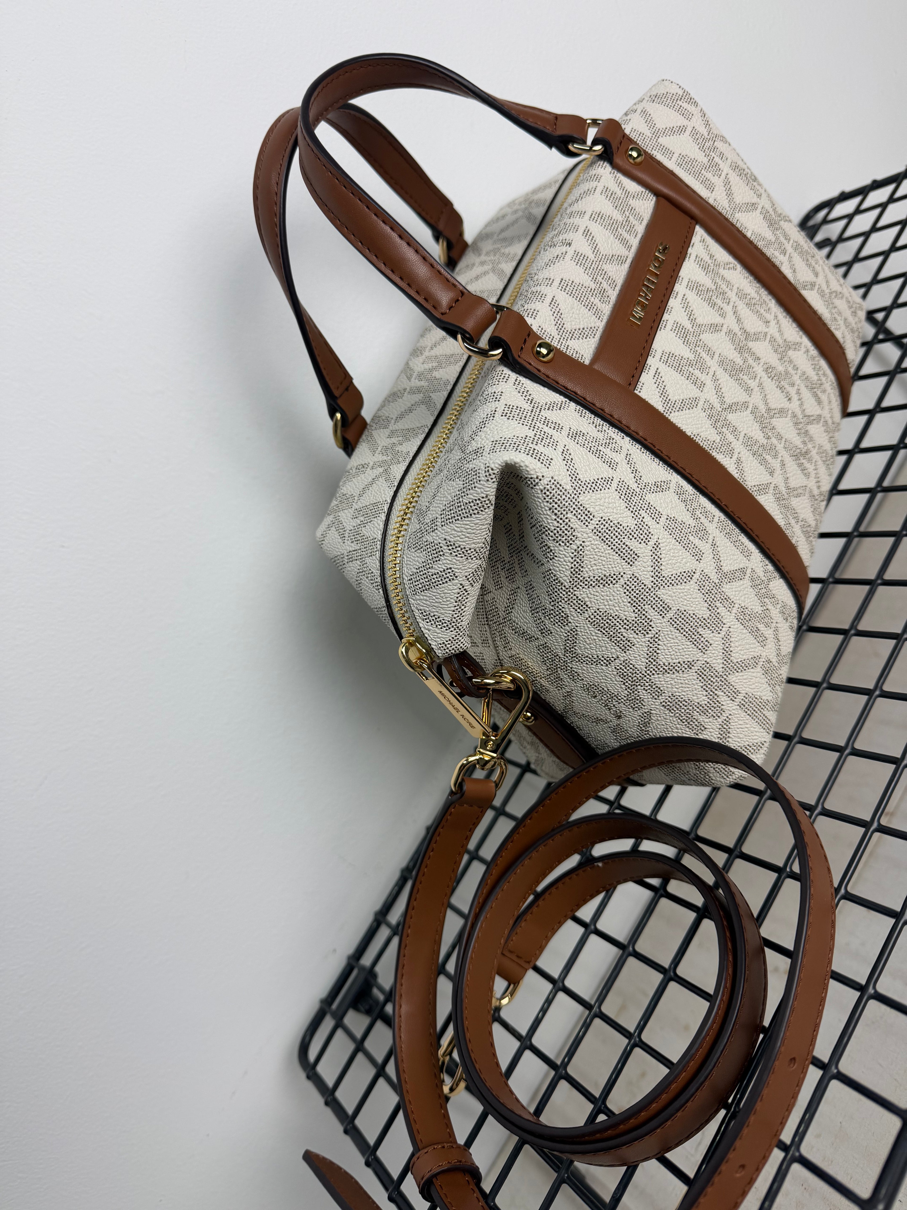 Bolso Michael Kors Brooklyn pequeño – vainilla